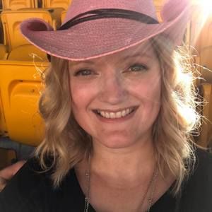 Meet your Posher, Natalie